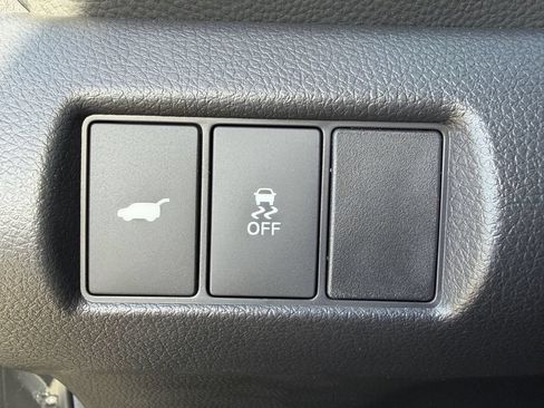 Used 2025 Honda Pilot Touring image 22
