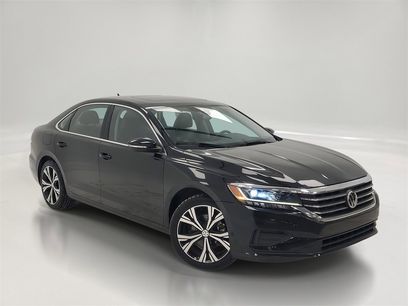 Used 2021 Volkswagen Passat 2.0T SE