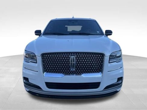 Used 2023 Lincoln Navigator Reserve AWD/4WD image 10