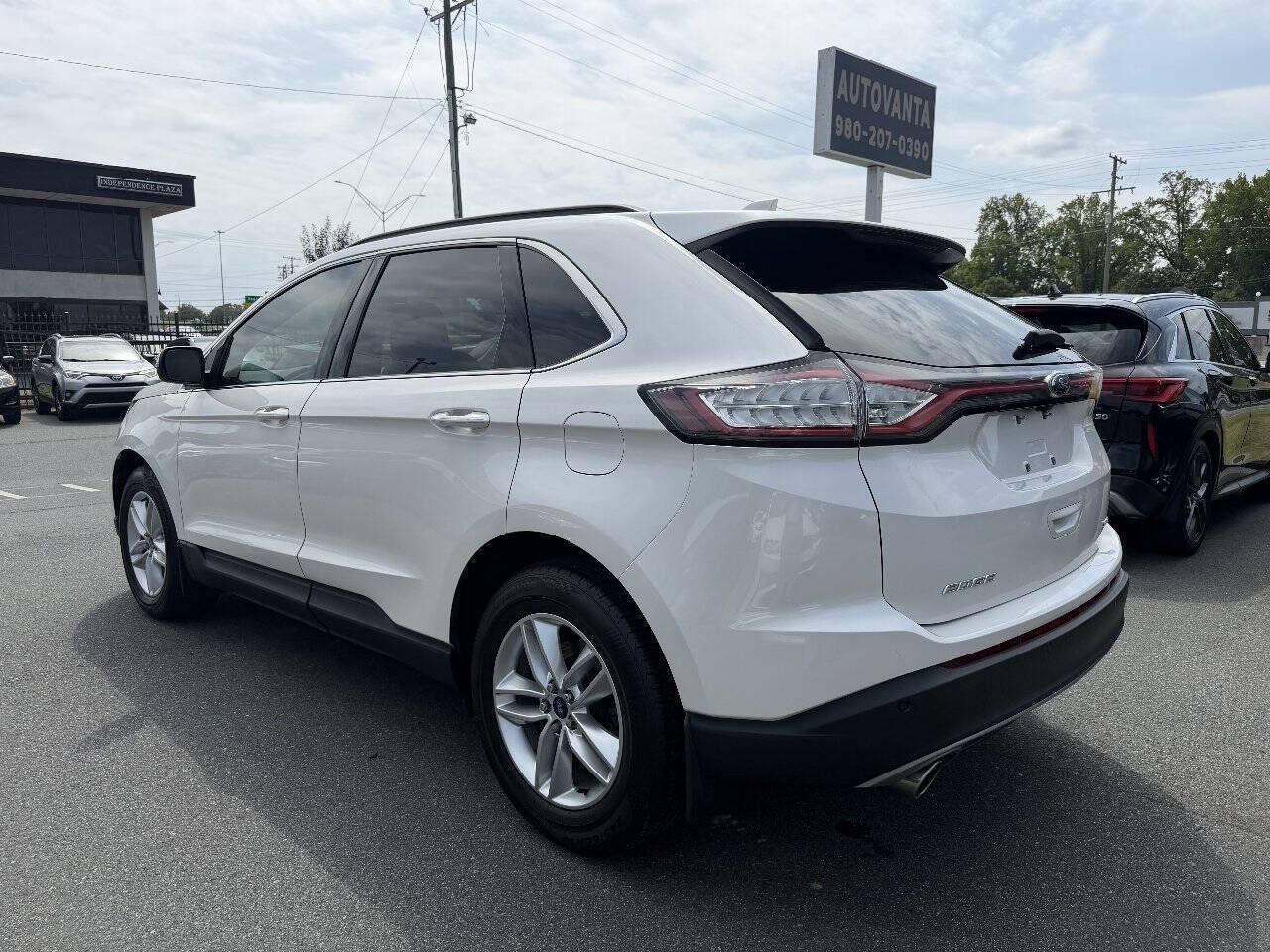 Used 2017 Ford Edge SEL w/ Equipment Group 201A FWD image 7