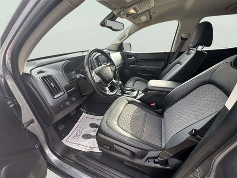 Used 2019 Chevrolet Colorado Z71 image 10