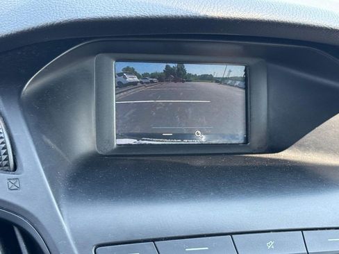 Used 2018 Ford Focus SE FWD image 20