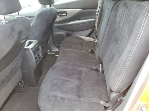 Used 2016 Nissan Murano SV AWD/4WD image 13