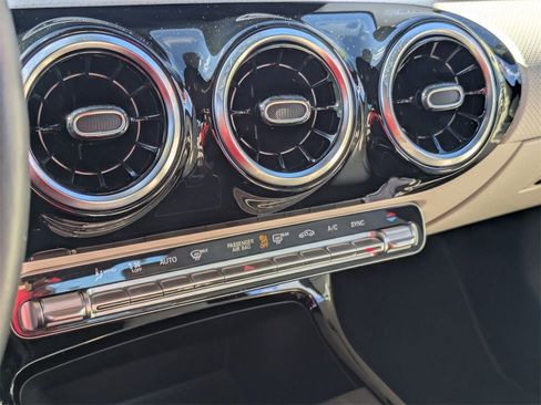 Used 2025 Mercedes-Benz CLA 250 CLA 250 image 22