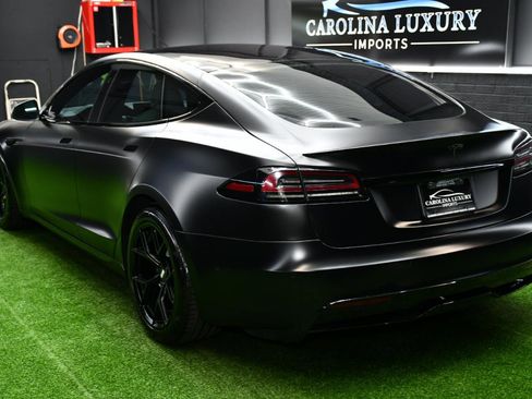 Used 2022 Tesla Model S Plaid AWD/4WD image 2