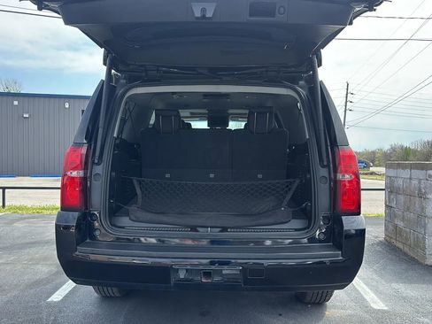 Used 2018 Chevrolet Suburban LT image 19