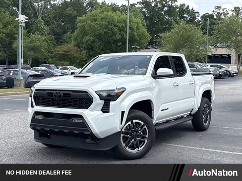 Used 2024 Toyota Tacoma TRD Sport w/ TRD Sport Upgrade Package RWD image 1