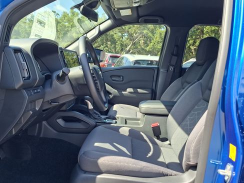 New 2026 Nissan Frontier SV w/ Tow Package AWD/4WD image 6