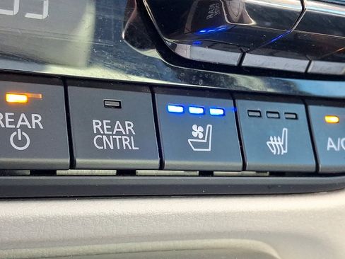 Certified 2024 MAZDA CX-90 Plug-In Hybrid w/ Premium Plus image 31