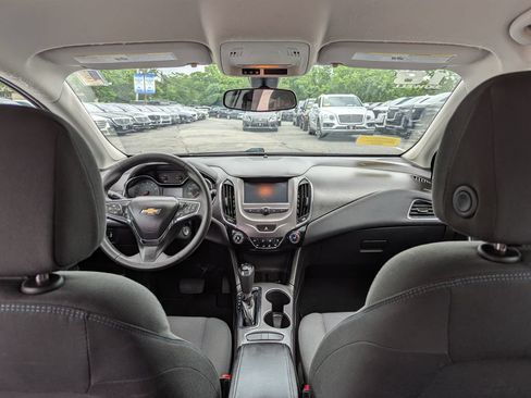 Used 2018 Chevrolet Cruze LT FWD image 37