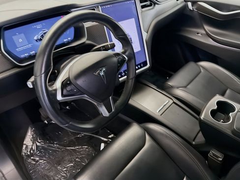 Used 2018 Tesla Model X AWD/4WD image 7