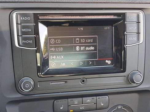 Used 2018 Volkswagen Jetta Wolfsburg Edition image 21