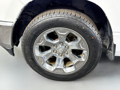 Used 2019 RAM 1500 Big Horn image 38