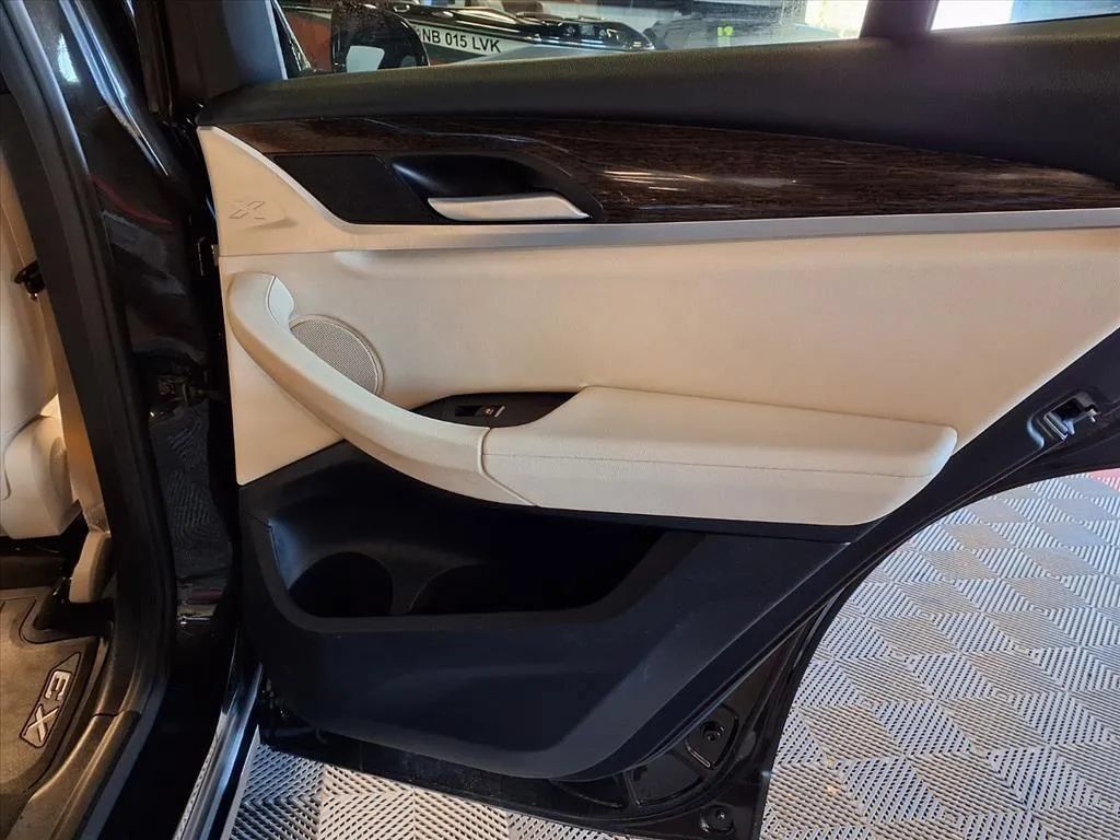 Used 2019 BMW X3 xDrive30i AWD/4WD image 11