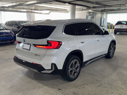 Used 2023 BMW X1 xDrive28i w/ Convenience Package AWD/4WD image 8