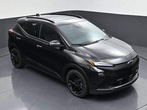 New 2027 Chevrolet Bolt RS w/ Technology Package FWD image 45
