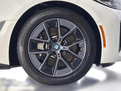 Used 2023 BMW i4 eDrive35 w/ Premium Package RWD image 11