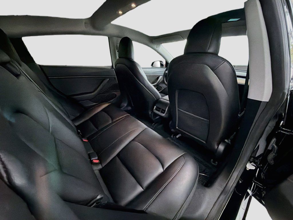 Used 2018 Tesla Model 3 Mid Range RWD image 29