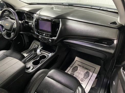 Used 2019 Chevrolet Traverse LT w/ LT Premium Package image 7