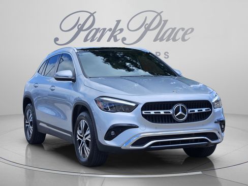 Certified 2025 Mercedes-Benz GLA 250 image 4
