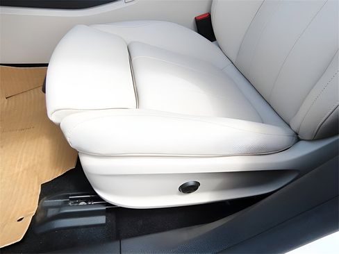 New 2025 Mercedes-Benz CLA 250 4MATIC image 64