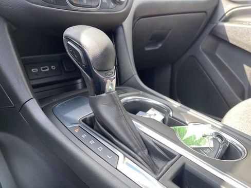 Used 2024 Chevrolet Equinox LT w/ LPO, Floor Liner Package FWD image 29