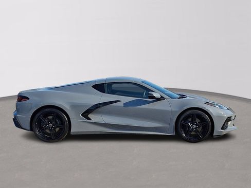 Used 2024 Chevrolet Corvette Stingray Coupe w/ 1LT RWD image 7
