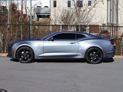 Used 2020 Chevrolet Camaro LT image 5