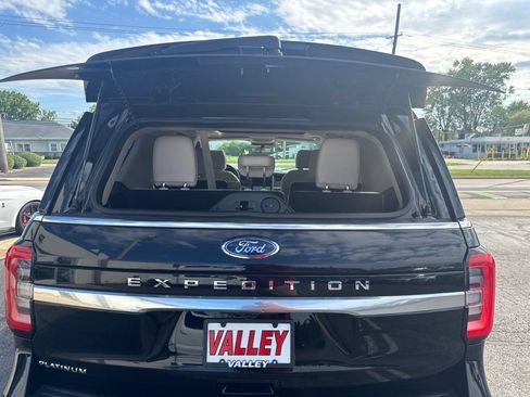 Used 2023 Ford Expedition Platinum AWD/4WD image 50