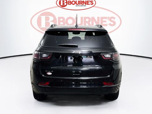 Used 2024 Jeep Compass Limited AWD/4WD image 10