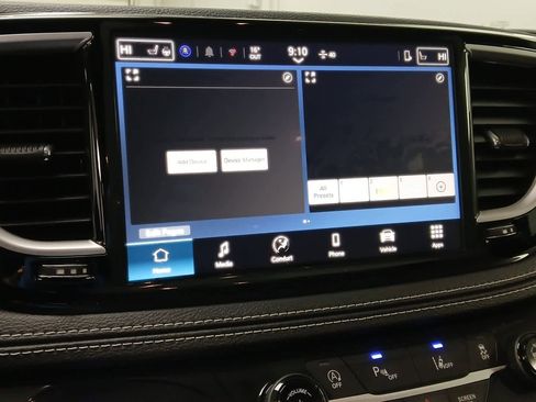 New 2026 Chrysler Pacifica Select w/ S Appearance Package FWD image 9