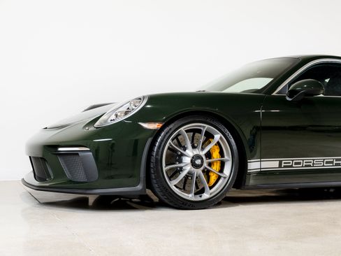 Used 2018 Porsche 911 GT3 RWD image 27