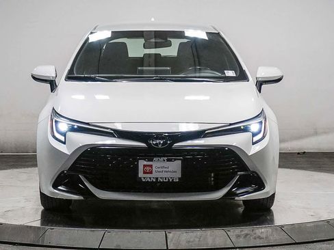 Certified 2024 Toyota Corolla SE w/ SE Package FWD image 3