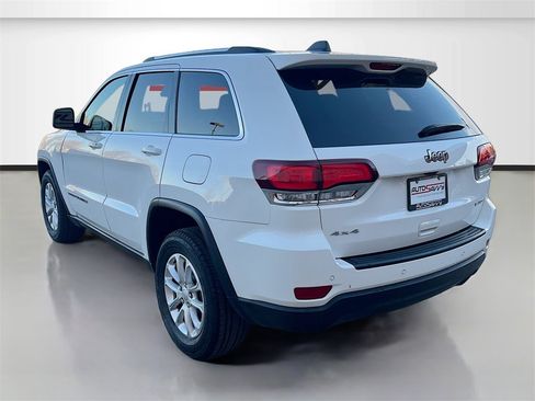 Used 2021 Jeep Grand Cherokee Laredo image 5