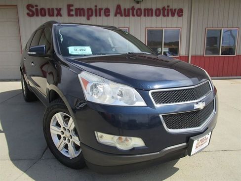 Used 2012 Chevrolet Traverse LT AWD/4WD image 1