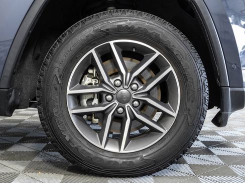 Used 2021 Jeep Grand Cherokee Limited AWD/4WD image 46