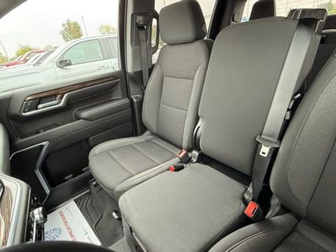 Used 2022 GMC Sierra 1500 Elevation image 29