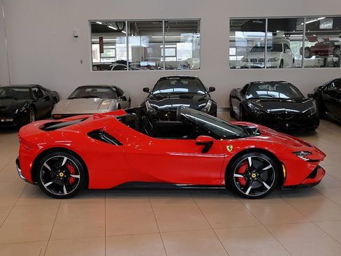Certified 2022 Ferrari SF90 Spider image 28