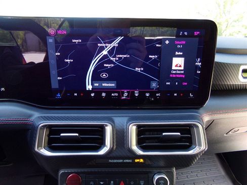 Used 2025 Ford Mustang GT Premium image 29