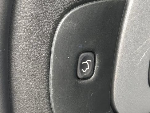 Used 2017 Jeep Cherokee Latitude w/ Comfort/Convenience Group FWD image 15