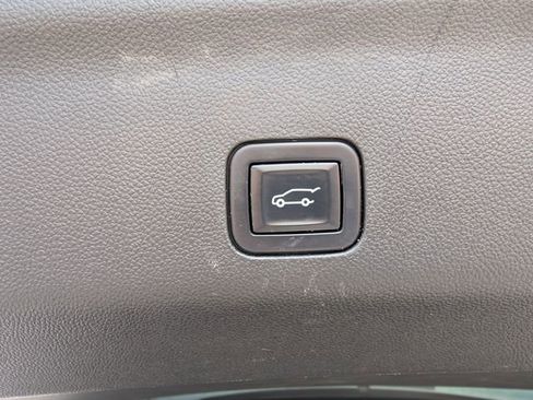 Used 2022 Chevrolet Tahoe RST w/ Luxury Package image 22