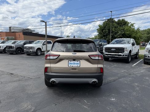 Used 2020 Ford Escape Titanium AWD/4WD image 5