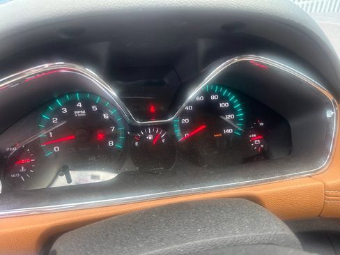 Used 2014 Chevrolet Traverse LT w/ All-Star Edition FWD image 4