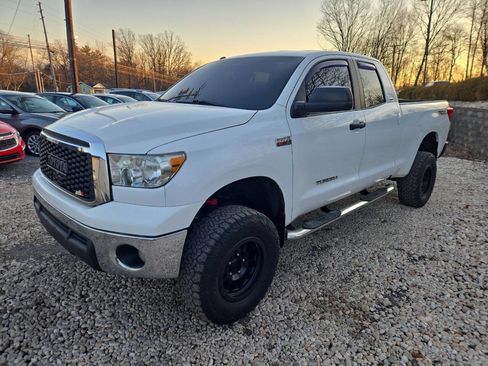 Used 2010 Toyota Tundra 4x4 Double Cab image 9