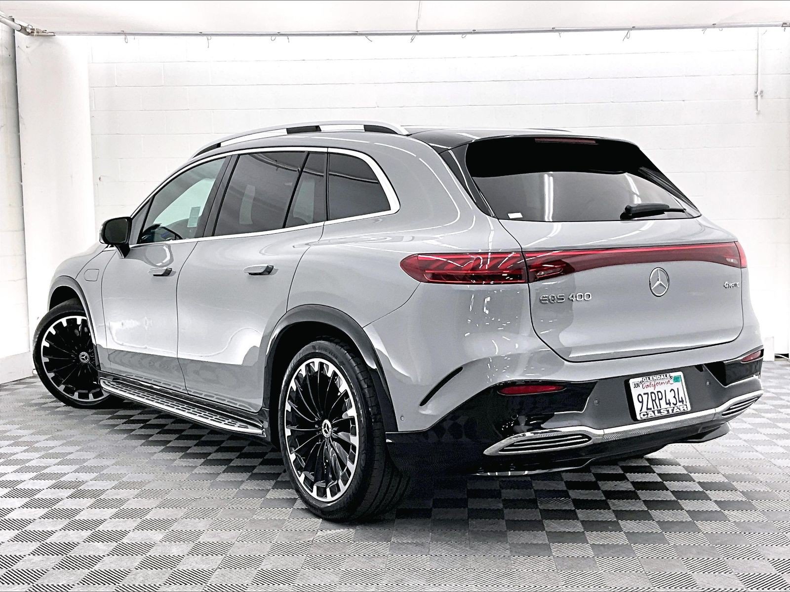 Used 2026 Mercedes-Benz EQS 400 4MATIC SUV image 9