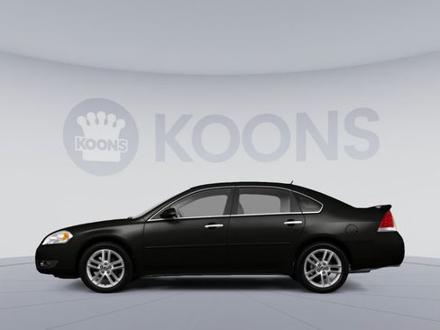 Used 2011 Chevrolet Impala LTZ FWD image 2