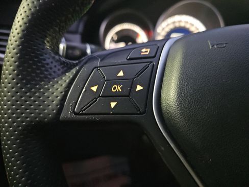 Used 2016 Mercedes-Benz E 350 Sedan image 18