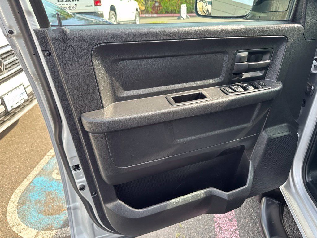 Used 2015 RAM 1500 Tradesman w/ Popular Equipment Group AWD/4WD image 5
