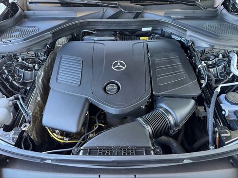 Certified 2025 Mercedes-Benz GLC 300 image 26