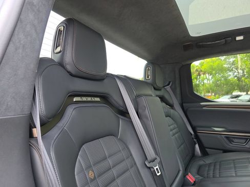 Used 2025 Rivian R1T Premium AWD/4WD image 19